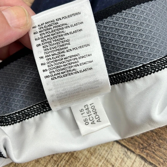 Adidas Black Tech Fit Clima Lite Compression Capris Womens Medium Chain link - Picture 6 of 8